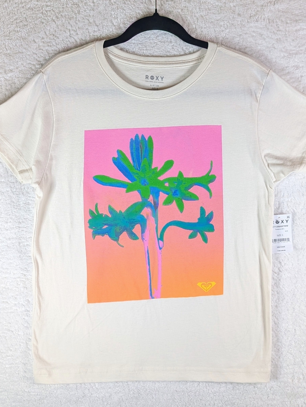 654-Roxy Cream Tee with‎ Pink Gradient and Green Floral Graphic